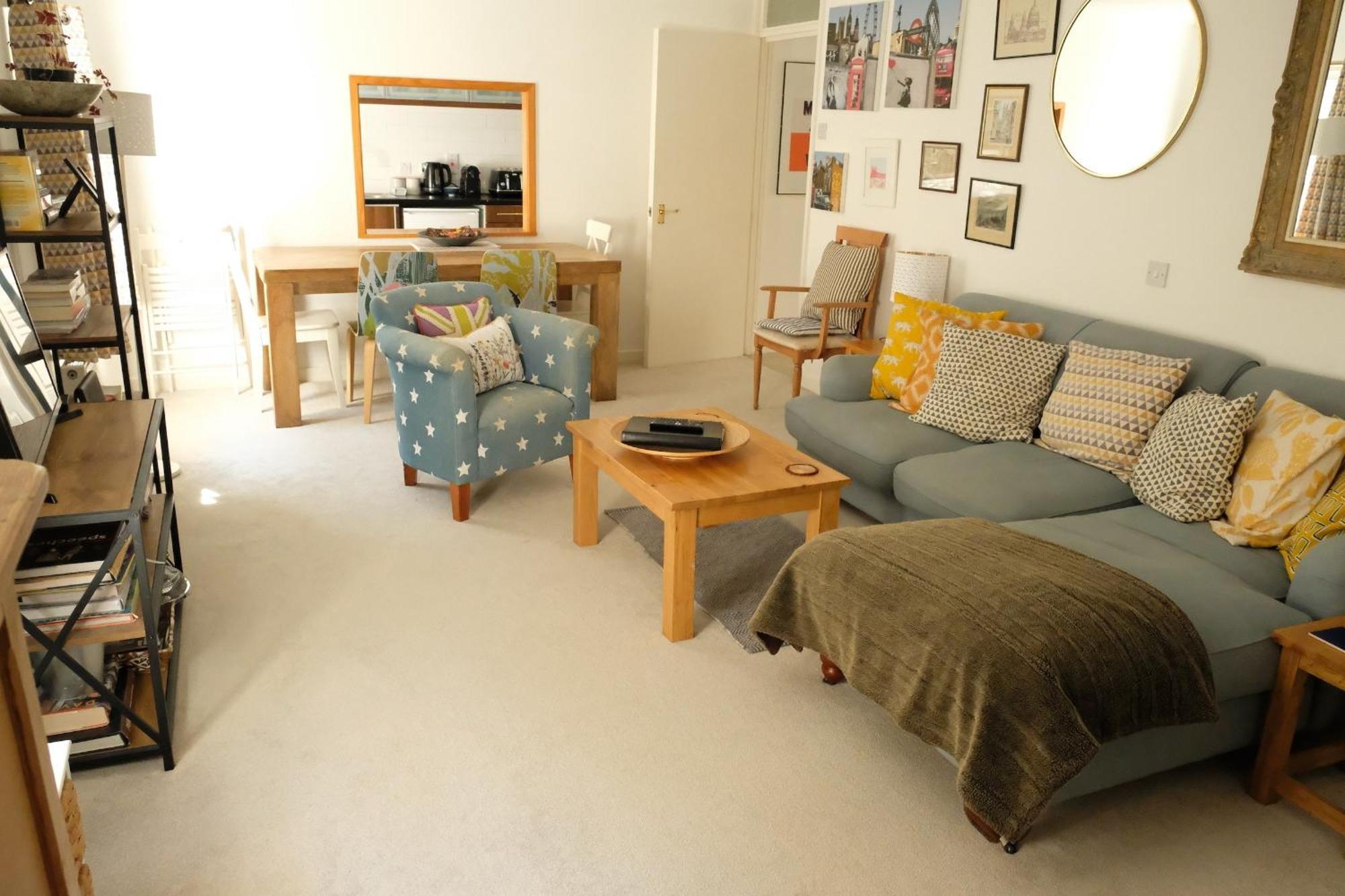 Spacious City Centre Apartment บาธ ภายนอก รูปภาพ