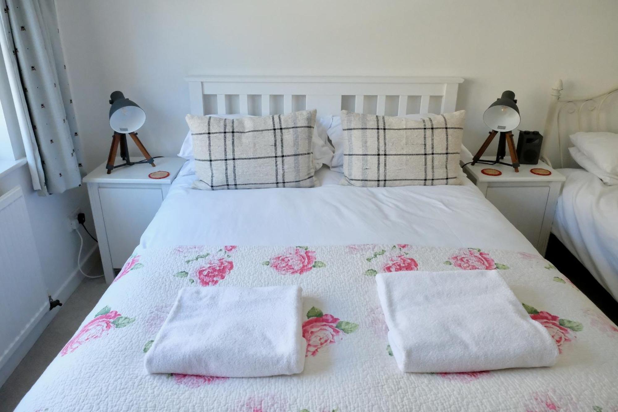 Spacious City Centre Apartment บาธ ภายนอก รูปภาพ