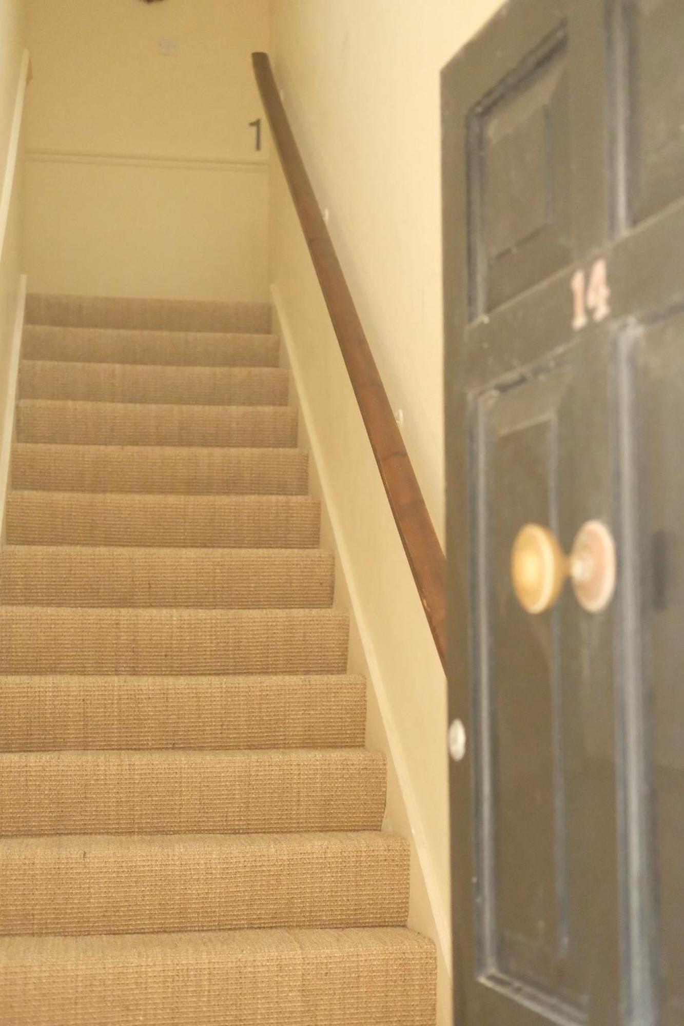 Spacious City Centre Apartment บาธ ภายนอก รูปภาพ