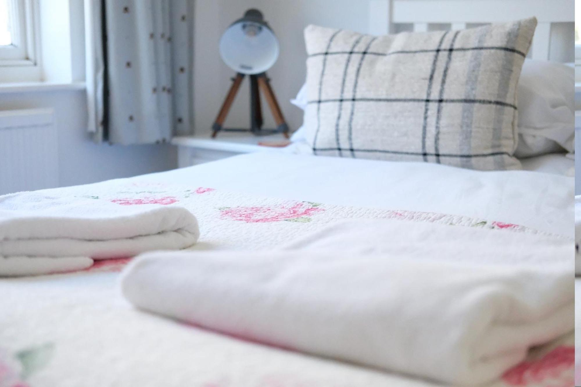 Spacious City Centre Apartment บาธ ภายนอก รูปภาพ