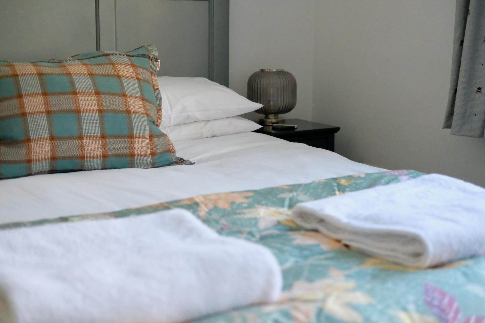 Spacious City Centre Apartment บาธ ภายนอก รูปภาพ
